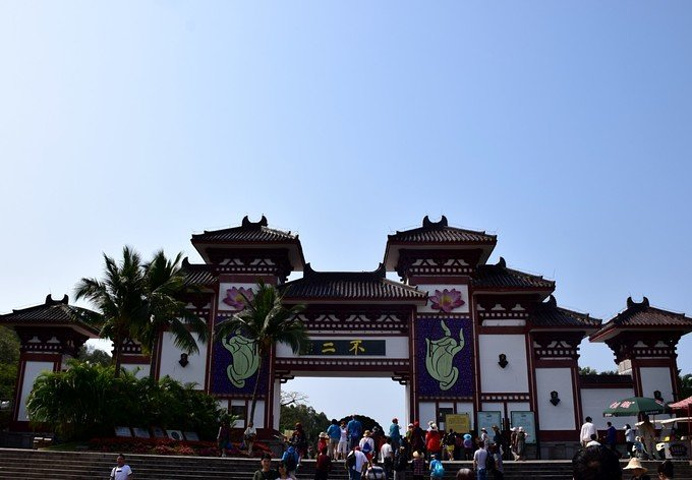 宝宝真的要抓拍,他根本不知道相机,镜头是什么,一路乱跑_南山寺&quot