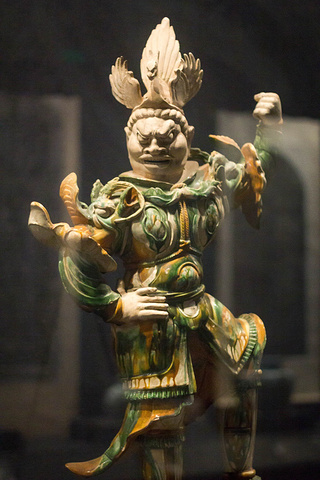 事先在故宫官网上购买了门票,因此不需要排长