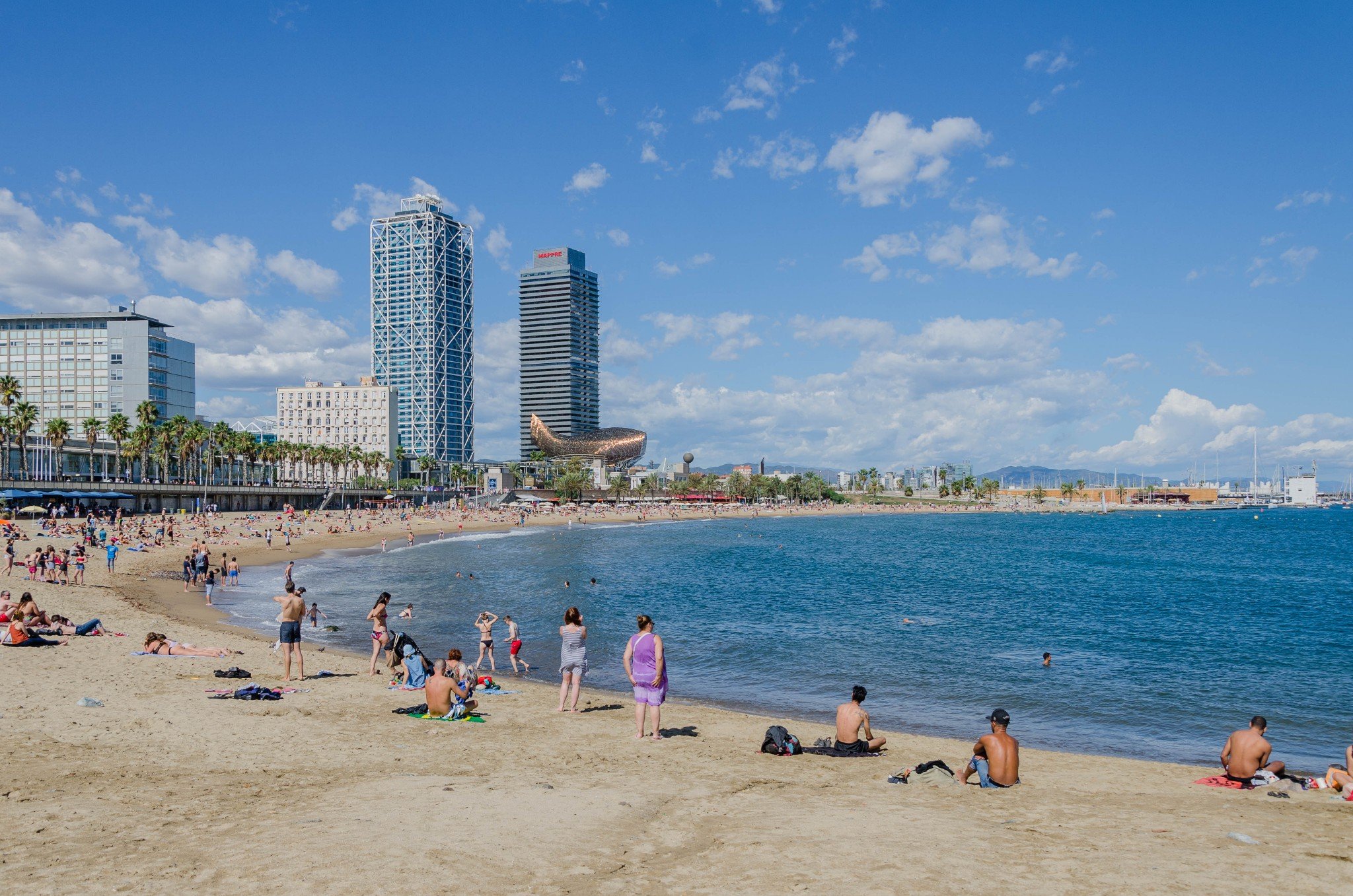 2023巴塞罗那塔海滩游玩攻略,然而 南欧 的阳光海水总是很.