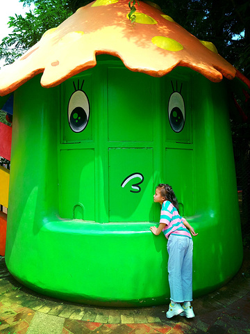 青岛动物园可以看见很多动物,门票也算比较便