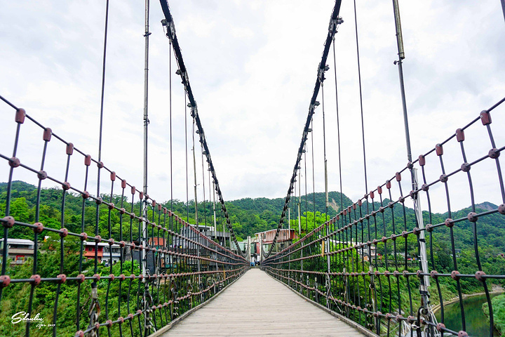 静安吊桥静安吊桥静安吊桥静安吊桥 .