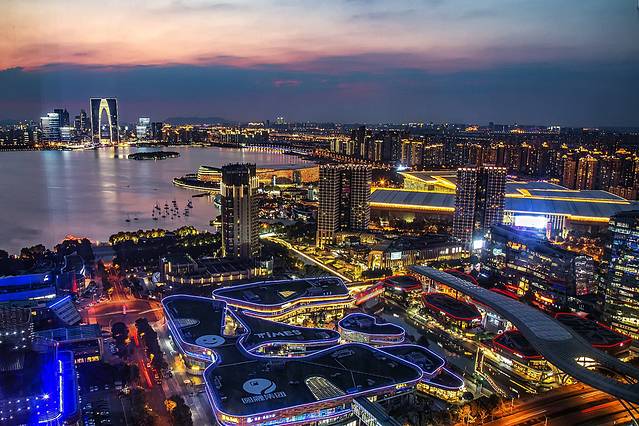 圆融时代广场-生活休闲区