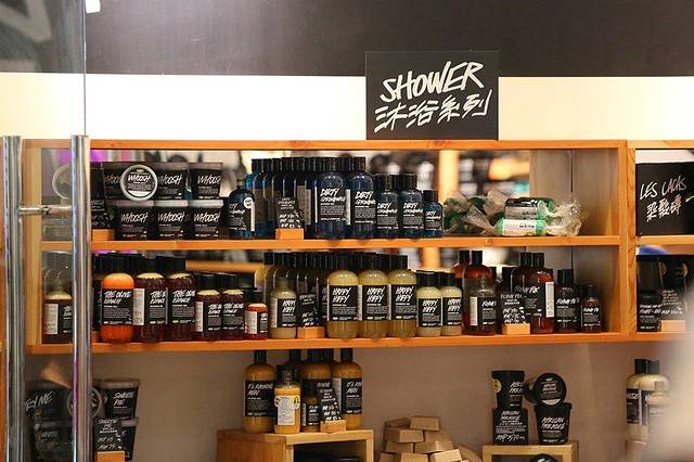 贡多拉礼品及售票廊