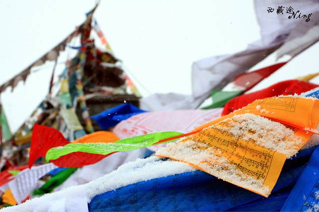 杰桑·索南达杰纪念碑