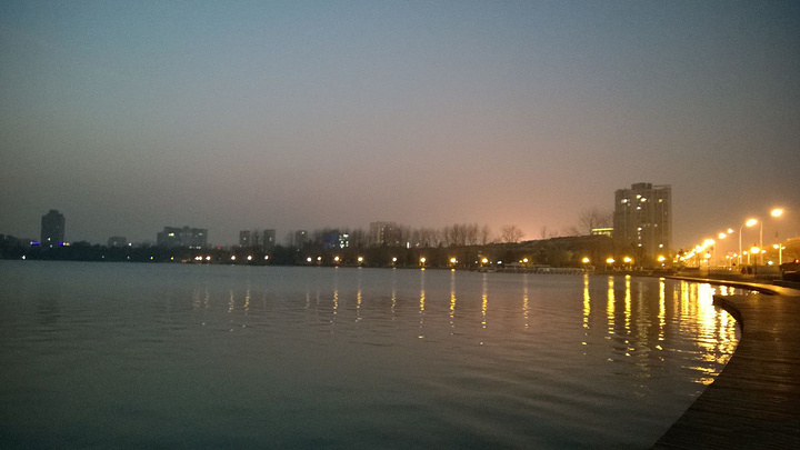 gdp增速_2018年钟山区gdp