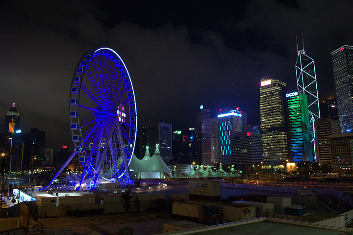 就在中环码头附近,而且离ifc和地铁都很近,交通方便_香港摩天轮&quot