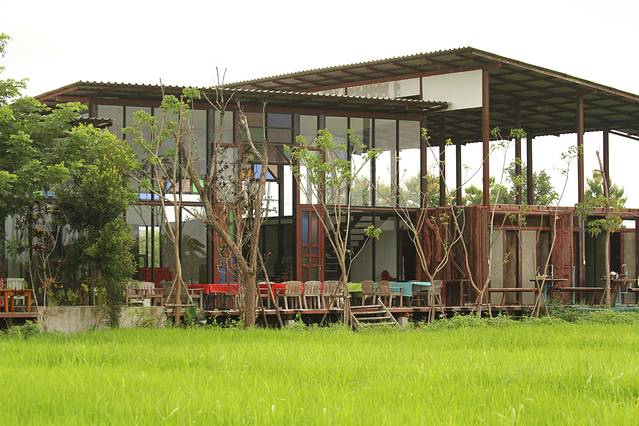 娜希占卜泰式创意料理餐厅