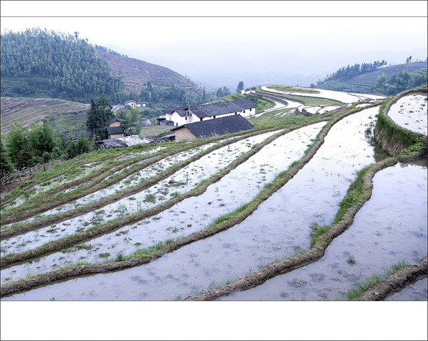 江西省崇义县丰州乡小坑村