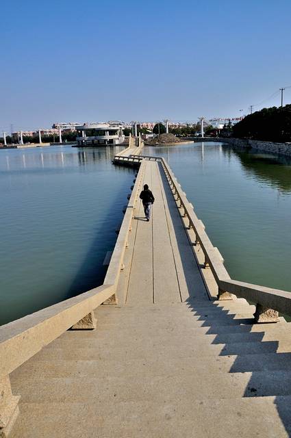 建设中广富林遗址文化公园