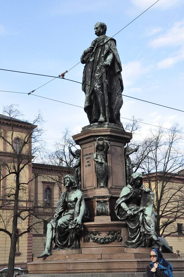 马克西米连大街