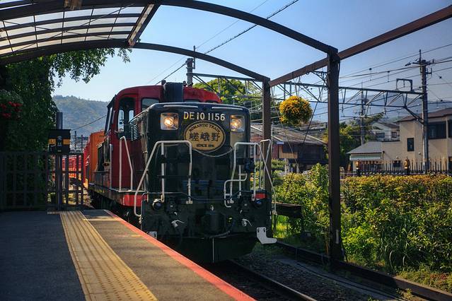 岚山嵯峨野观光小火车