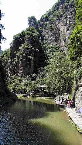 "峡内自然风光独特秀美，气候温和宜人，同时太行山大峡谷历史悠久，文化底蕴深厚，拥有许许多多的传说..._太行山大峡谷"的评论图片