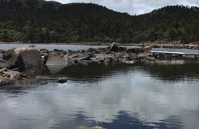 九十九龙潭景区