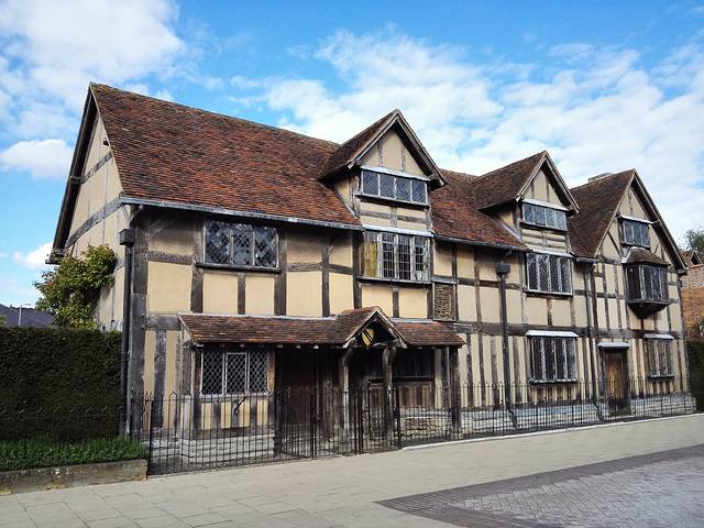 莎士比亚出生地