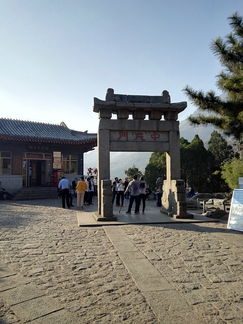 中天门在哪,中天门,泰山中天门_大山谷图库