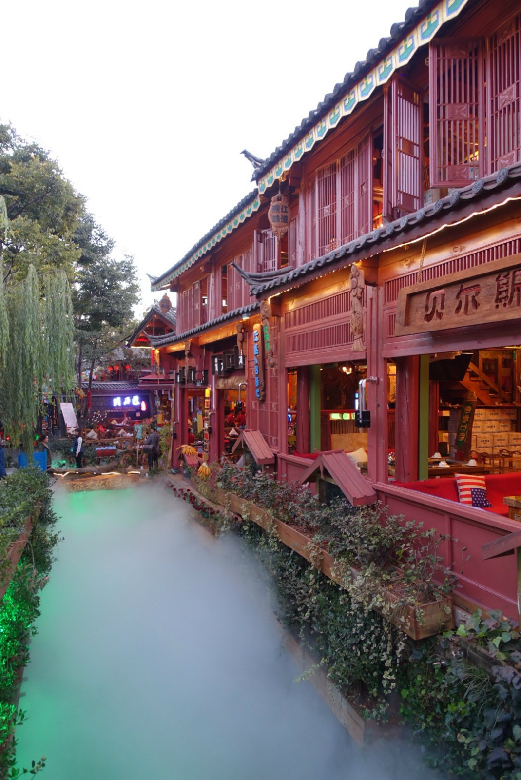 2018五一街美食餐厅,所以说这里很文艺,到哪哪都.【去哪儿攻略】