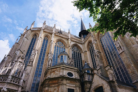 萨布隆圣母教堂