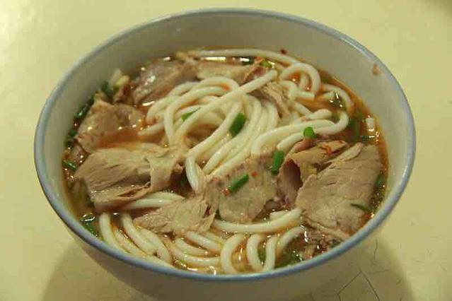 肖二孃鲜猪腿肉片粉(子尹路店)