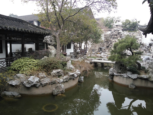 何园坐落于江苏省扬州市的徐凝门街66号又名寄啸山