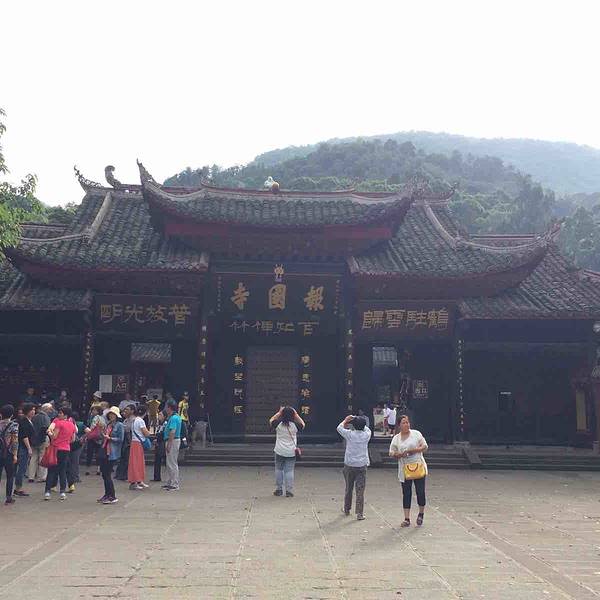 乐山市旅游景点_2018年乐山市旅游收入(3)