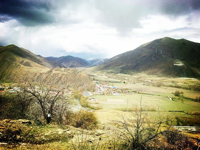 2019新都桥游玩攻略,旅店名字叫美朵花园