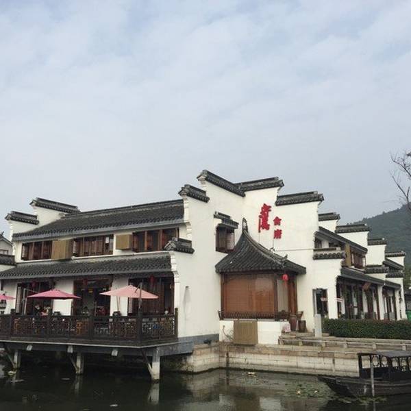 国庆各省旅游收入排行_2018年苏州旅游收入(2)
