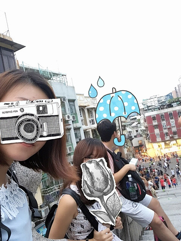 2017先在拱北商场换了澳币, 有很多家_澳门威