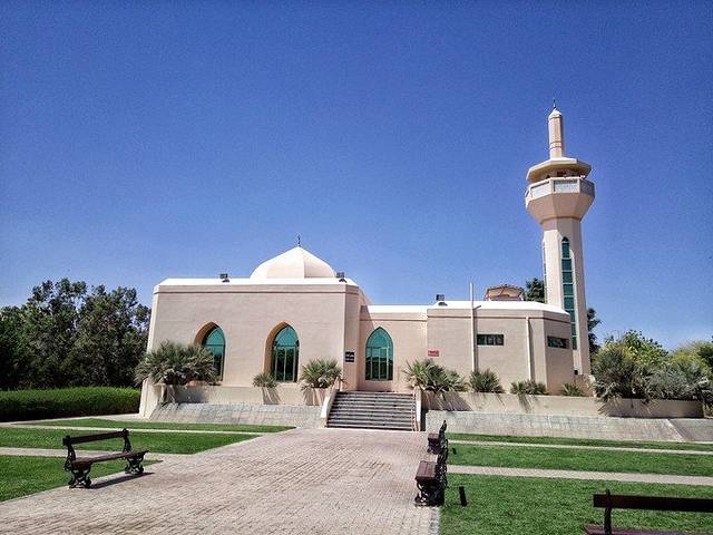 一半沙漠,一半海水,这里是迪拜