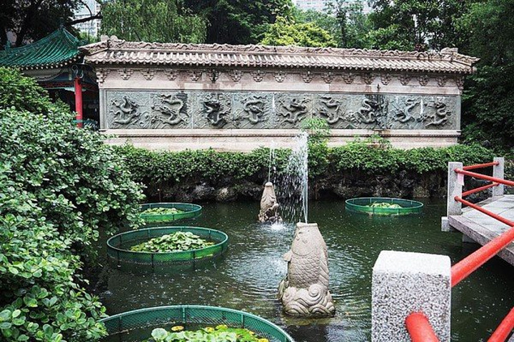 2017今天将游玩香港香火最旺的地方--黄._黄大