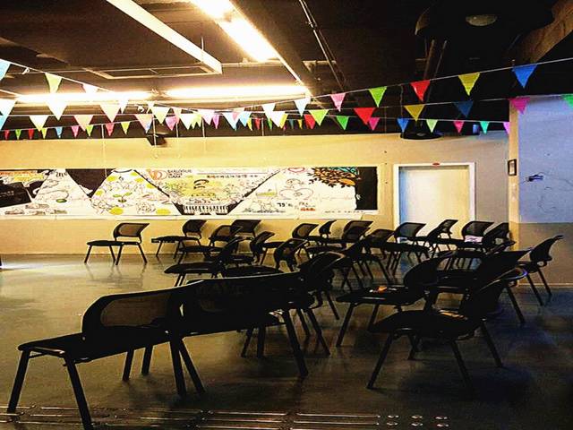 黑暗中对话(滨江东路店)