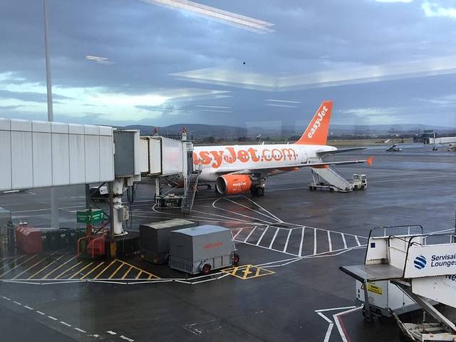 格拉斯哥国际机场