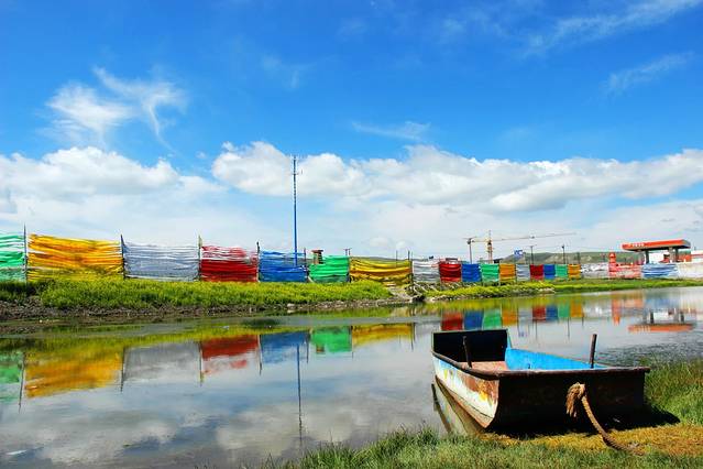 青海倒淌河景区