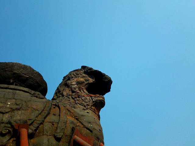 沧州铁狮与旧城遗址公园