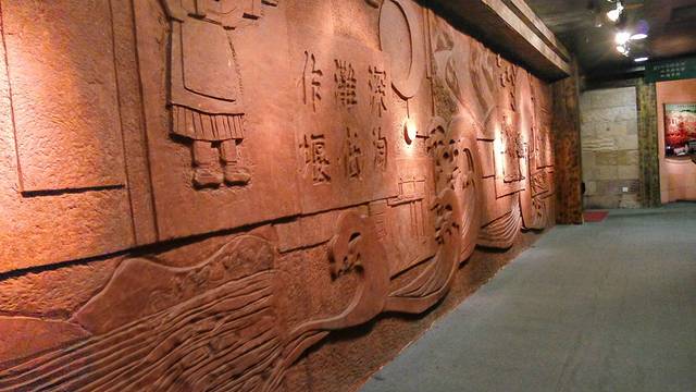 南越国木构水闸遗址(光明广场)