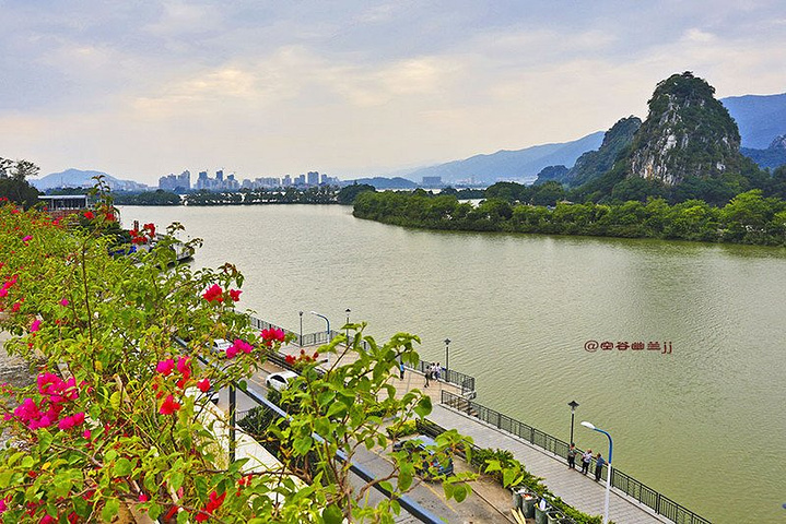 让人来了就不想走的地方_肇庆涟岸湖景酒店(七星岩景区岩前村店)&quot