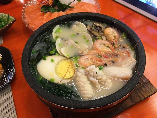 奥屿斯艺术料理 