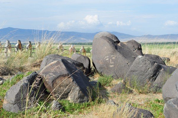 切木尔切克陨石群