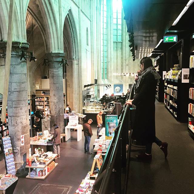 瑟莱克斯教堂书店