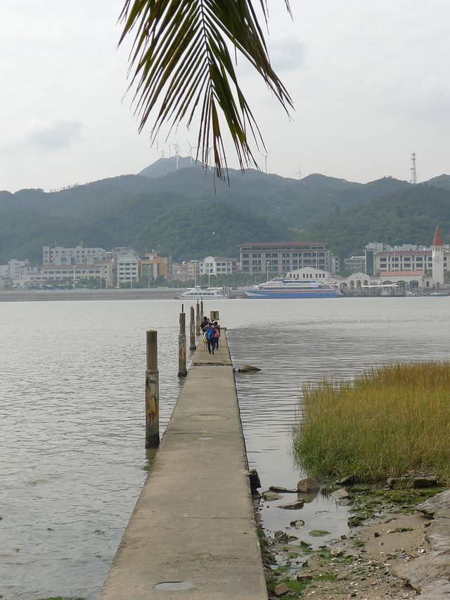 橙撞绿 缤纷小岛8日记