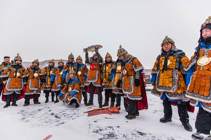 达斡尔族的冰捕,有很悠久的历史渊源.