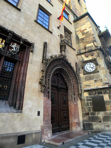 2017要注意的是,捷克虽然是申根国家,但是不是