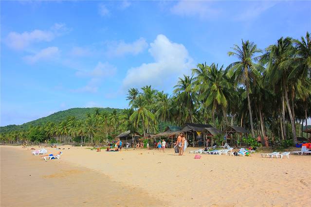 纳克潘与卡礼唐海滩（双子海滩）