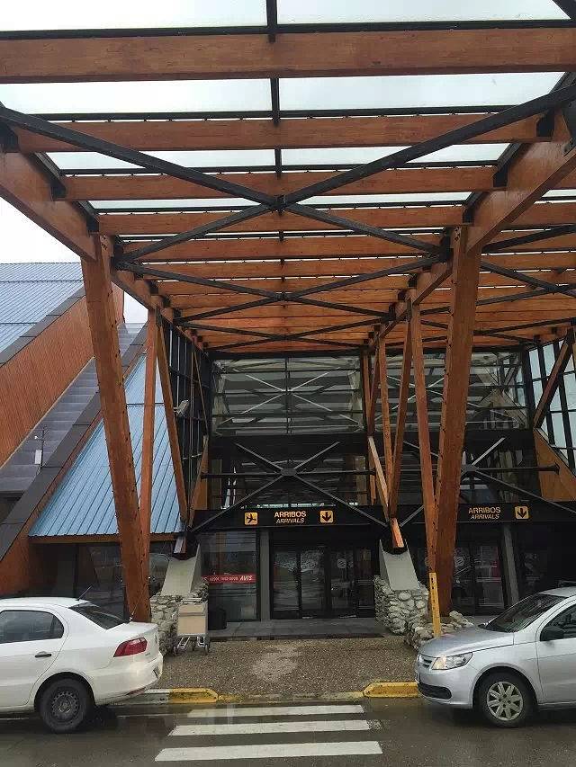 马尔维纳斯国际机场