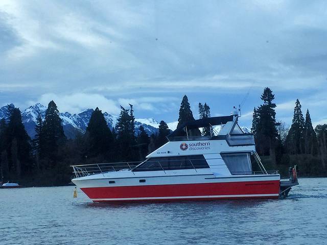 皇后镇湖景游船