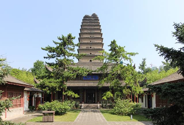 小雁塔遗址公园