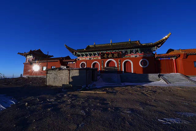 六月徒步朝拜五台山,我们行走在路上