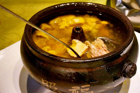 福照楼汽锅鸡·云南特色菜(火车站锦江店)旅游景点攻略图