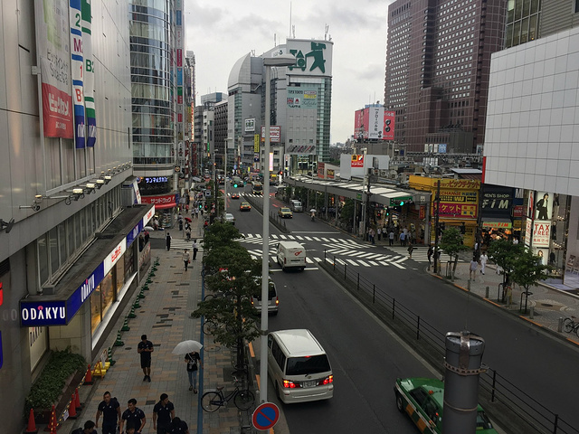 21新宿地区 很繁华 最重要的是有亚洲最大的红灯区 新宿 评论 去哪儿攻略