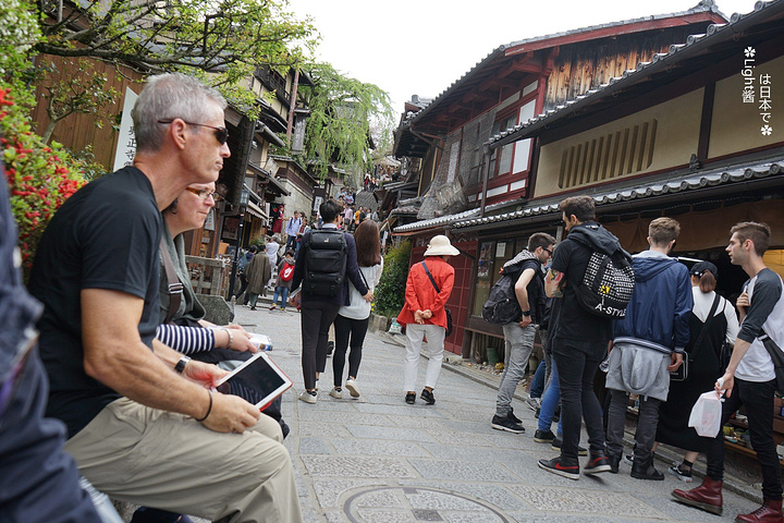 22 京都的欧美游客 是我见过最多的 Sannenzaka Ninenzaka 评论 去哪儿攻略