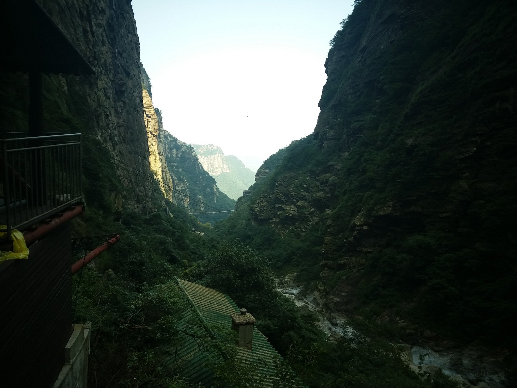 人在谷底时候的图片,谷底图片,跌入谷底图片_大山谷图库